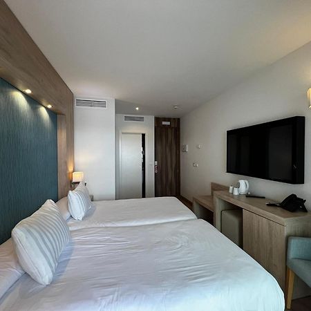 Perla Marina Hotel Nerja Exterior photo