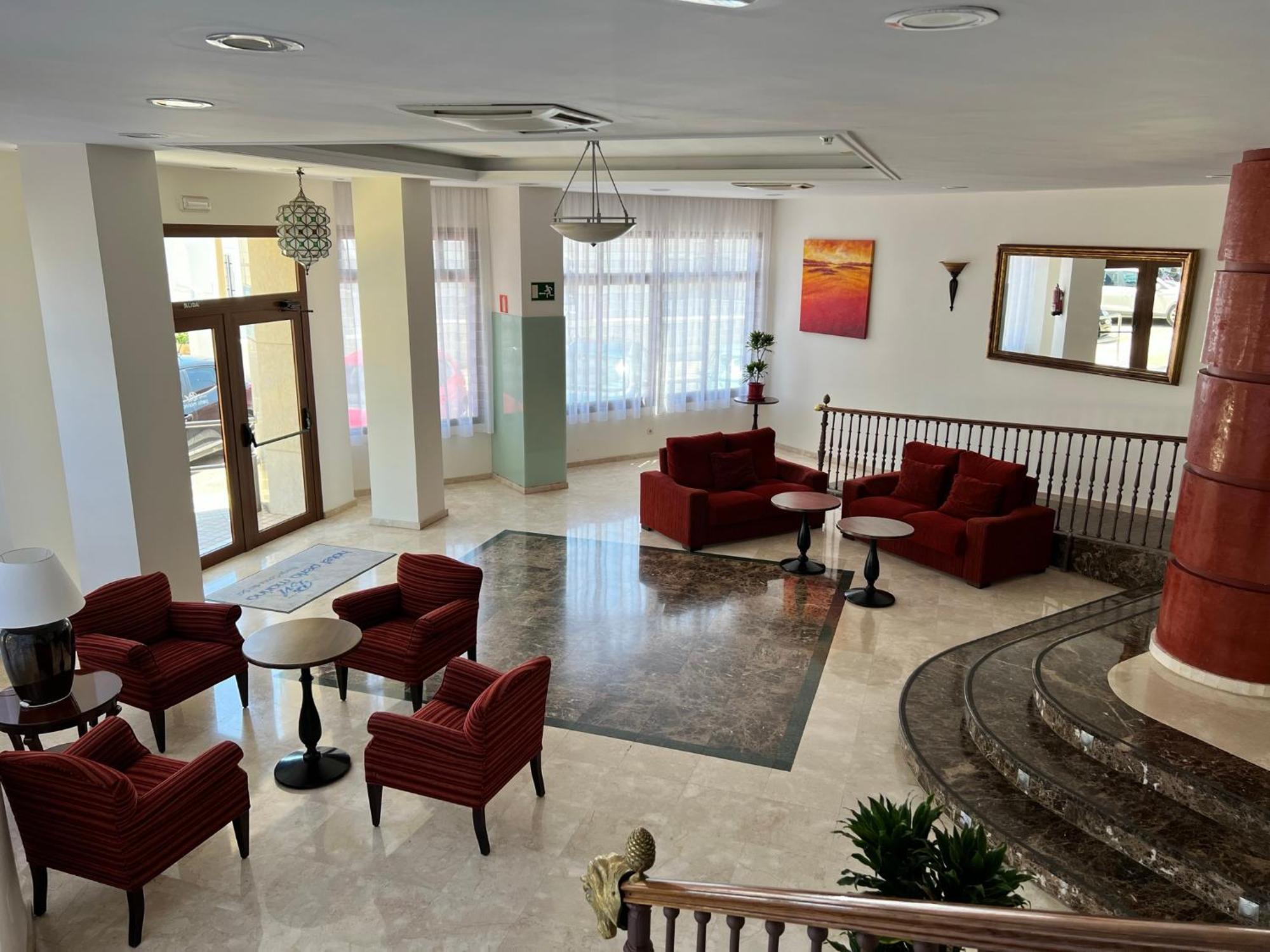 Perla Marina Hotel Nerja Exterior photo