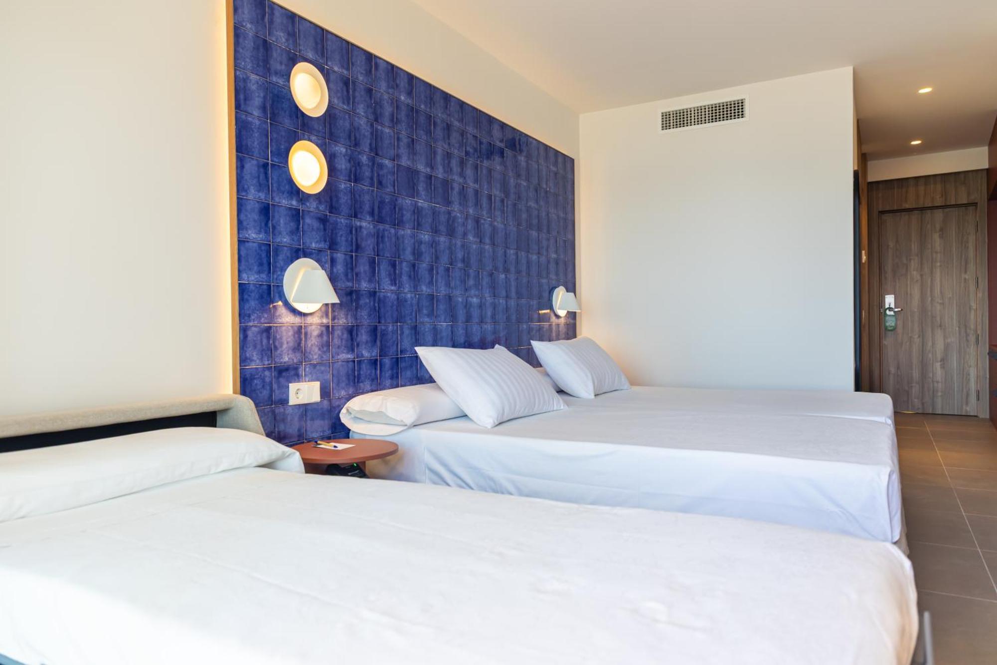 Perla Marina Hotel Nerja Exterior photo