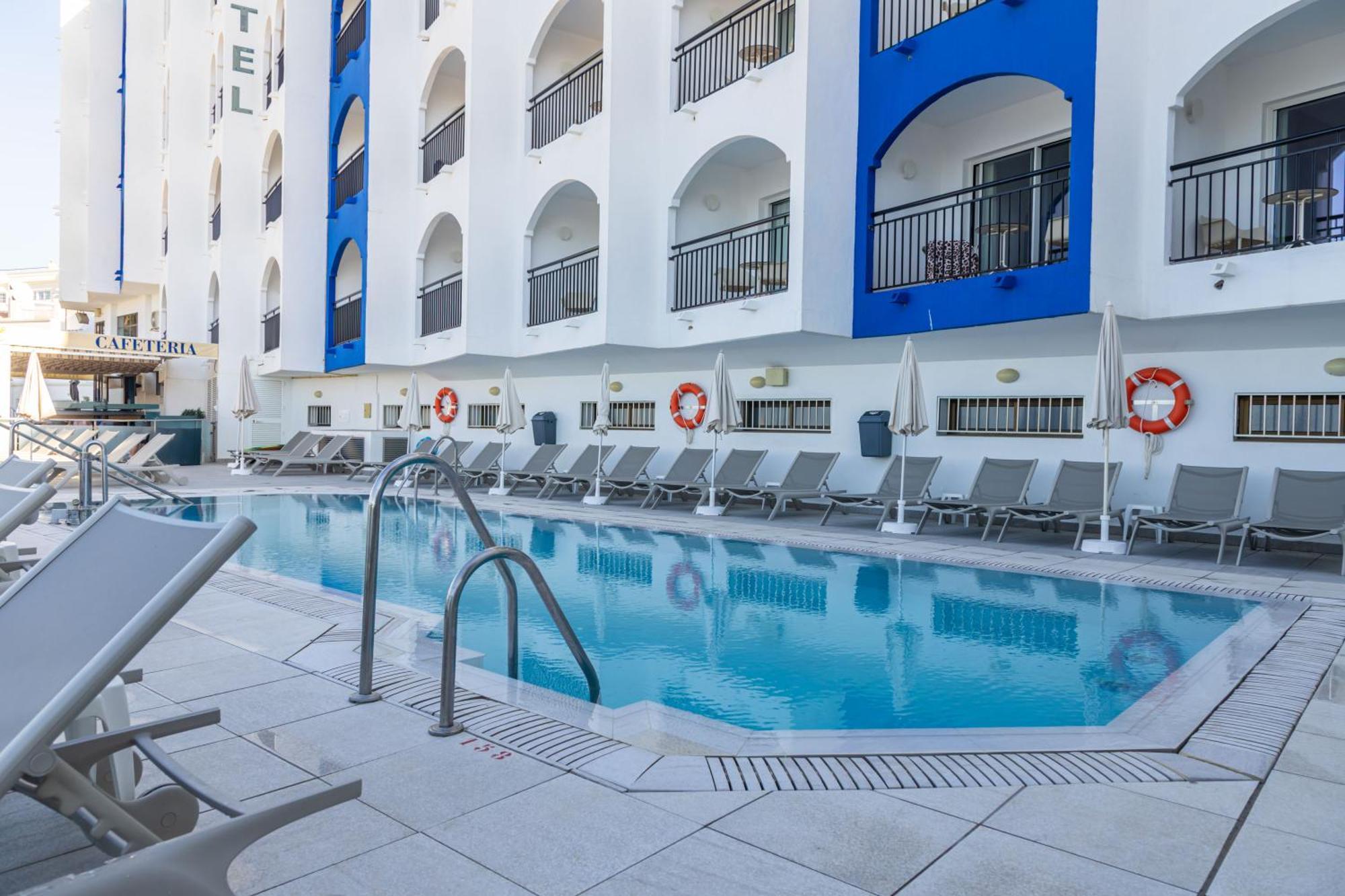Perla Marina Hotel Nerja Exterior photo
