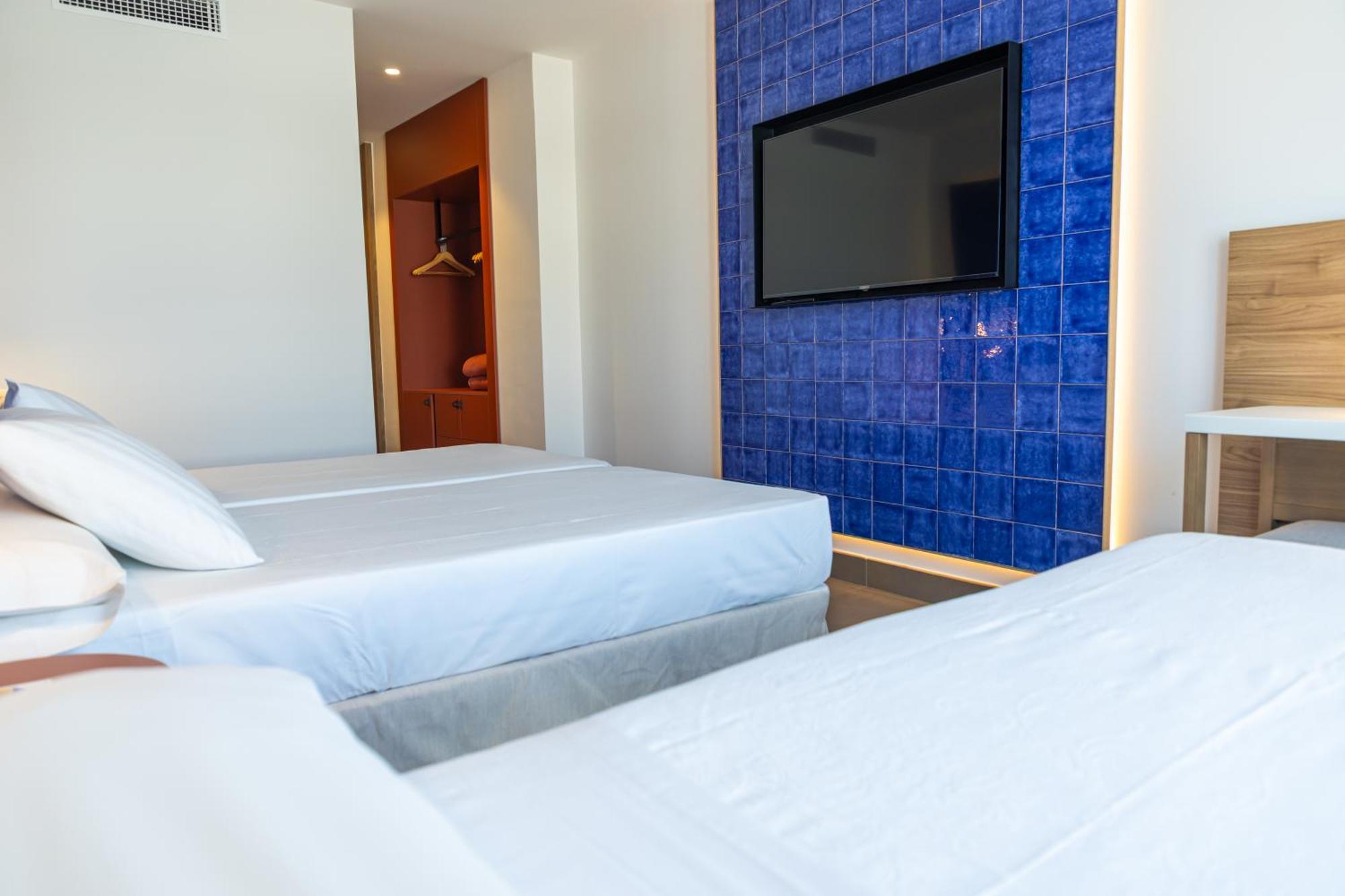 Perla Marina Hotel Nerja Exterior photo